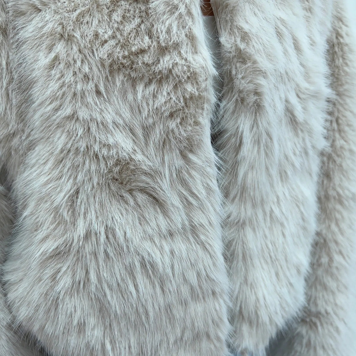 Orelia - Women's Cropped Faux Fur Jacket