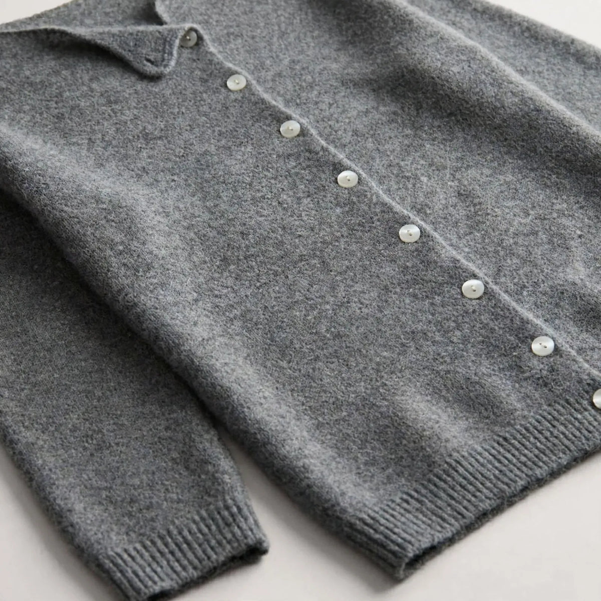 Thameon - Women's Relaxed Fit Knit Cardigan